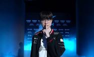 LOL外网热议，S15在中国举办，Faker受(shòu)魔咒困扰，GEN拿到奪(duó)冠剧本