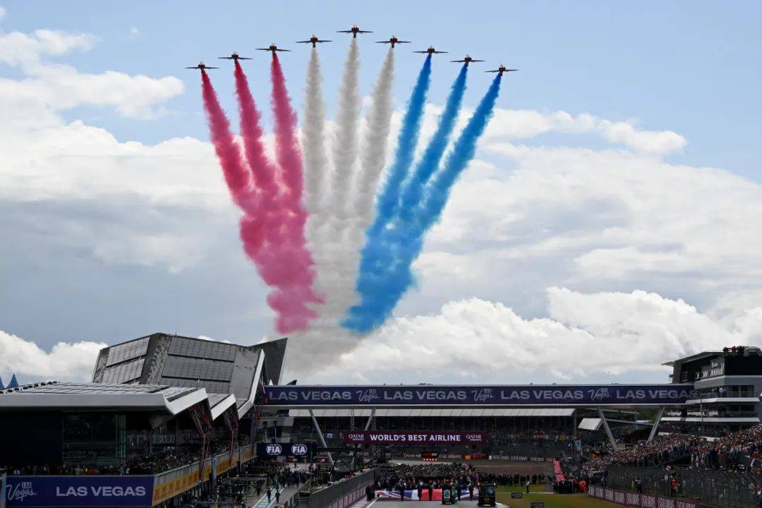 “苏超”赞助商已增至27家，苹果欲竞购美国F1赛事转播权 | 速报