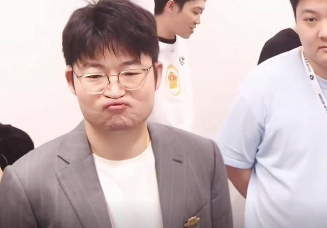 WB3-2EDGM获两连胜，暖阳状态拉满，晚星坐稳首发，老林再次比耶