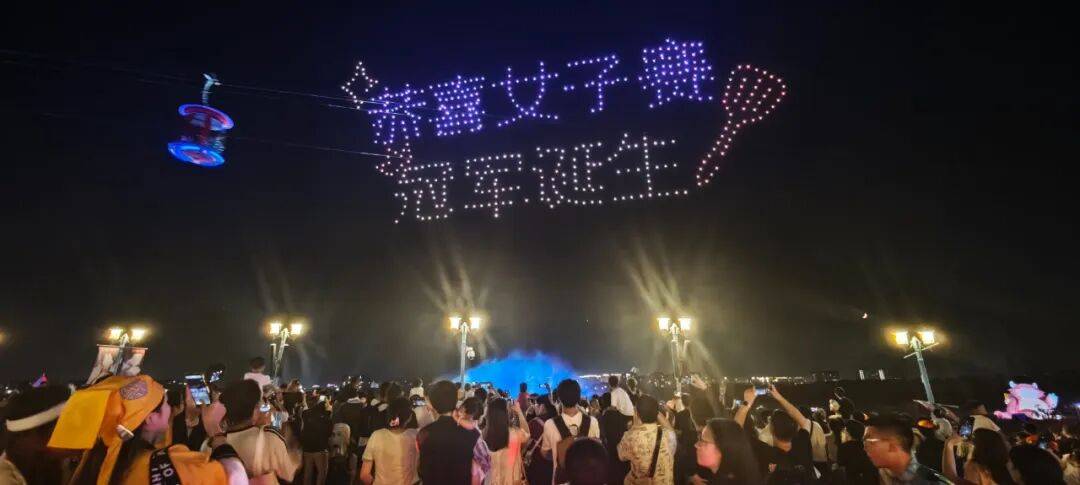 30岁这年，她成为电竞冠军